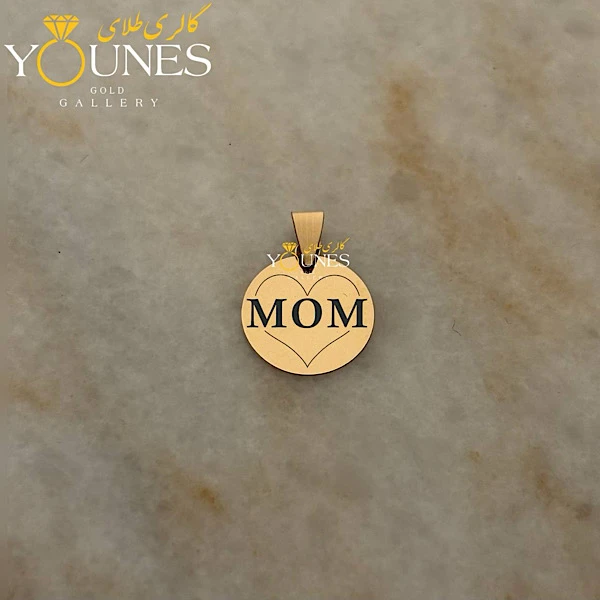 آویز طلا حکاکی دایره طراحی MoM